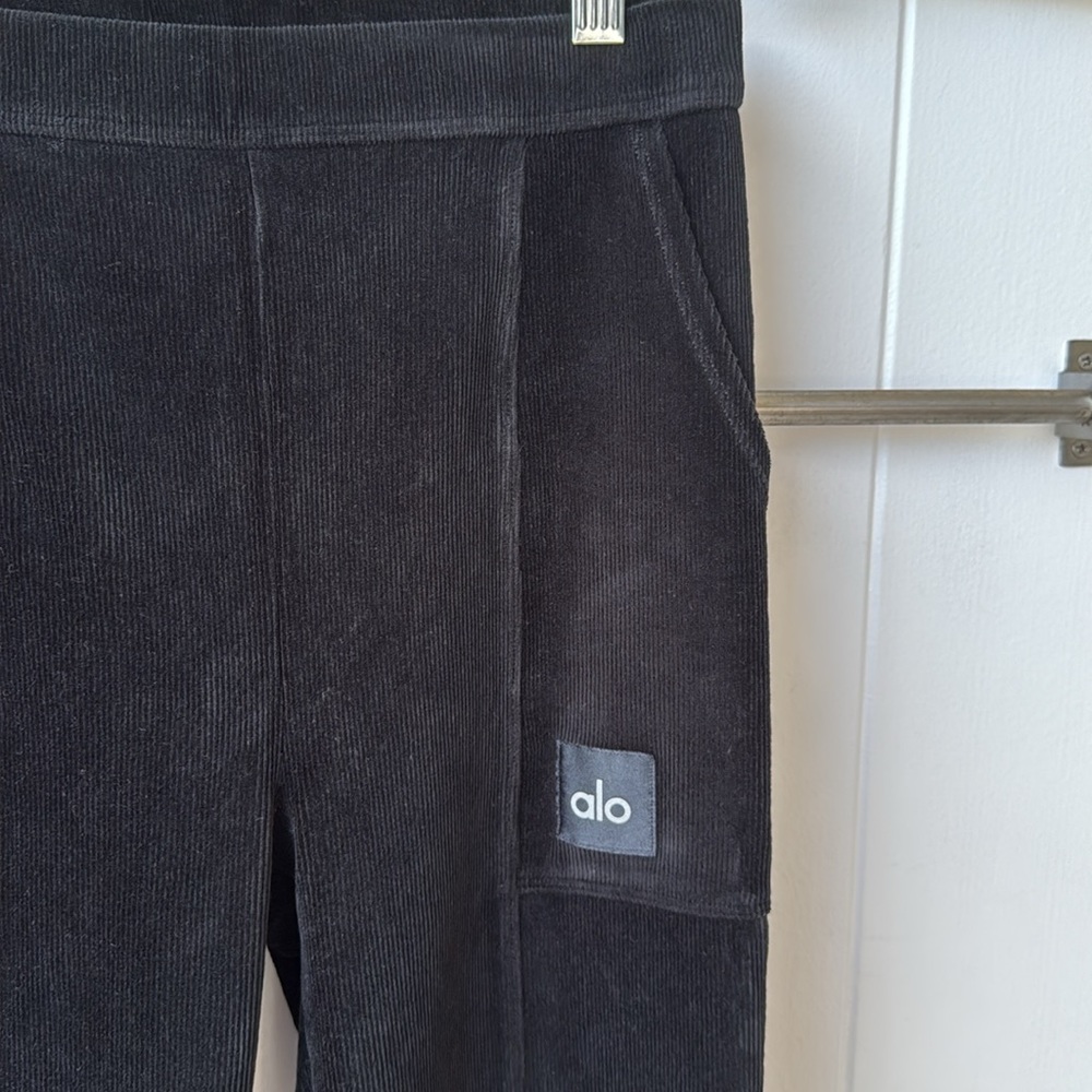 ALO Micro Corduroy High-Waist Winter Break Flare Pant Rib Ribbed Sweatpant Split - Picture 5 of 7